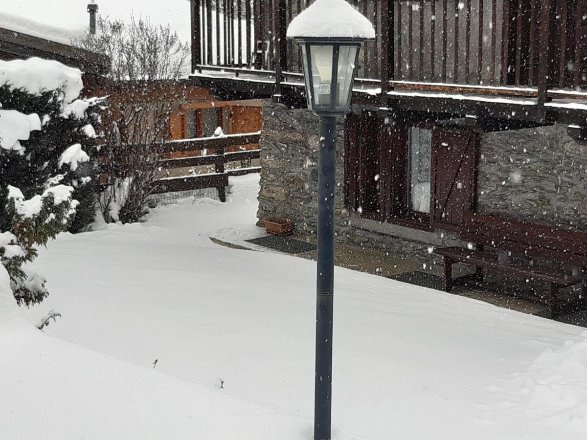 Sauze d'Oulx with garden, ciâbőt la garitüla Daire Dış mekan fotoğraf