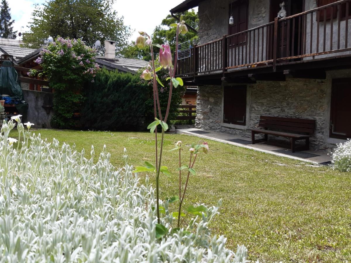 Sauze d'Oulx with garden, ciâbőt la garitüla Daire Dış mekan fotoğraf